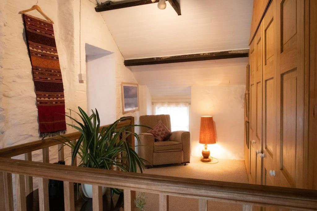 Yr Hen Efail - Old Smithy Villa Tregaron Bagian luar foto